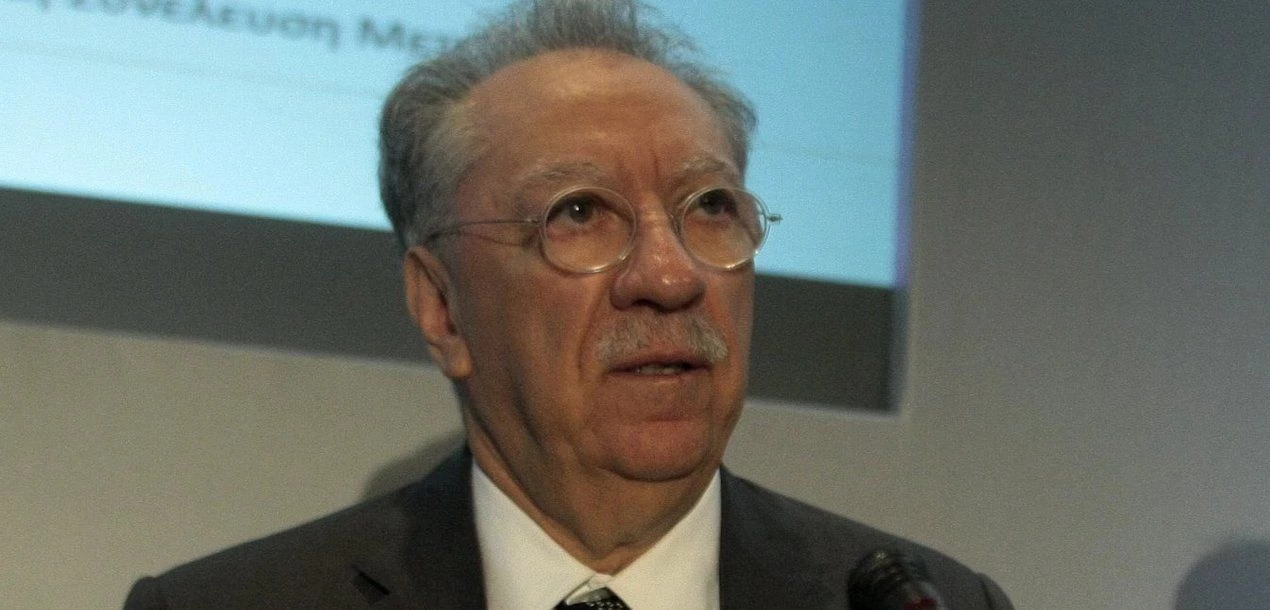 Απαγόρευση εξόδου από τη χώρα και εγγύηση 120 χιλ. ευρώ στον πρώην διοικητή της Πειραιώς Μιχάλη Σάλλα